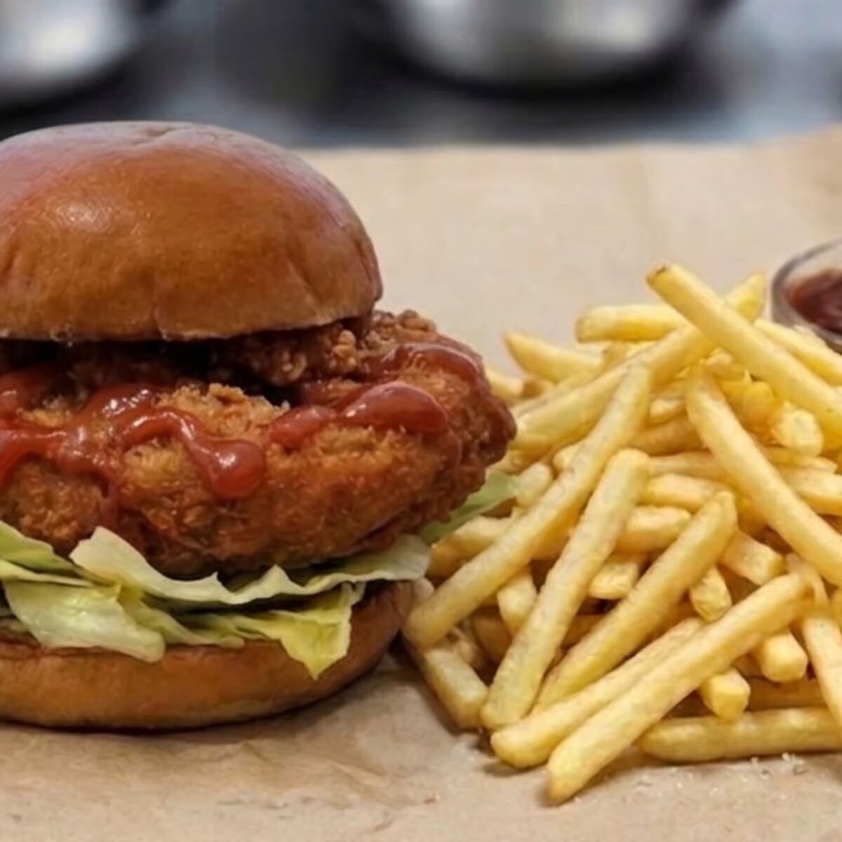 Mushroom Combo (burger + chips)